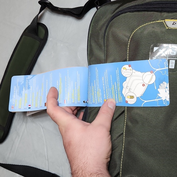 Kensington Laptop 15.4" Bag - Picture 11 of 14